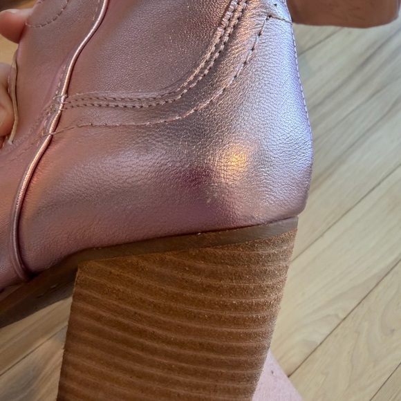 Gianni Bini Metallic pink cowgirl boots! Size 6! - Picture 7 of 8